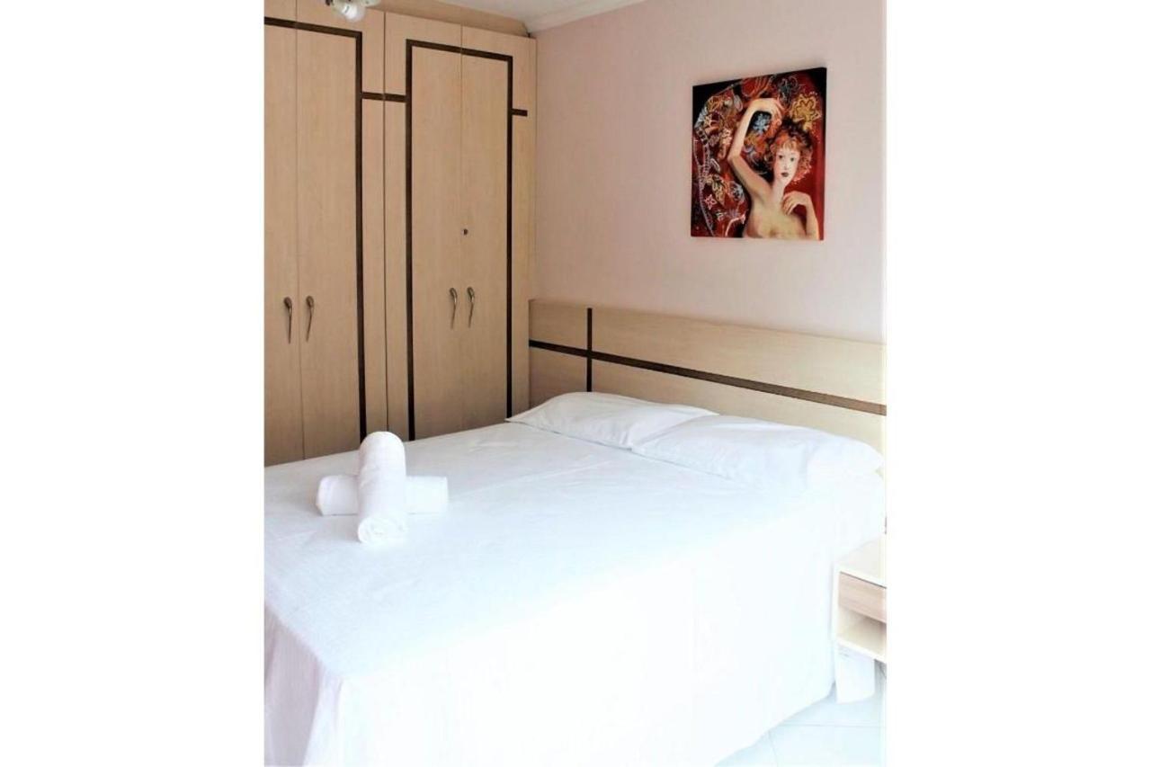 Apartamento Inteiro 3 Quartos No Condominio Solar Das Bromelias 邦比尼亚斯 外观 照片