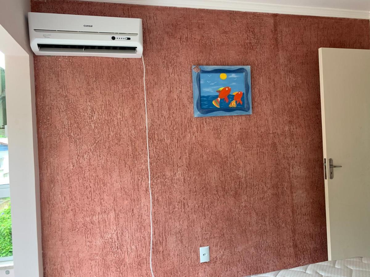 Apartamento Inteiro 3 Quartos No Condominio Solar Das Bromelias 邦比尼亚斯 外观 照片